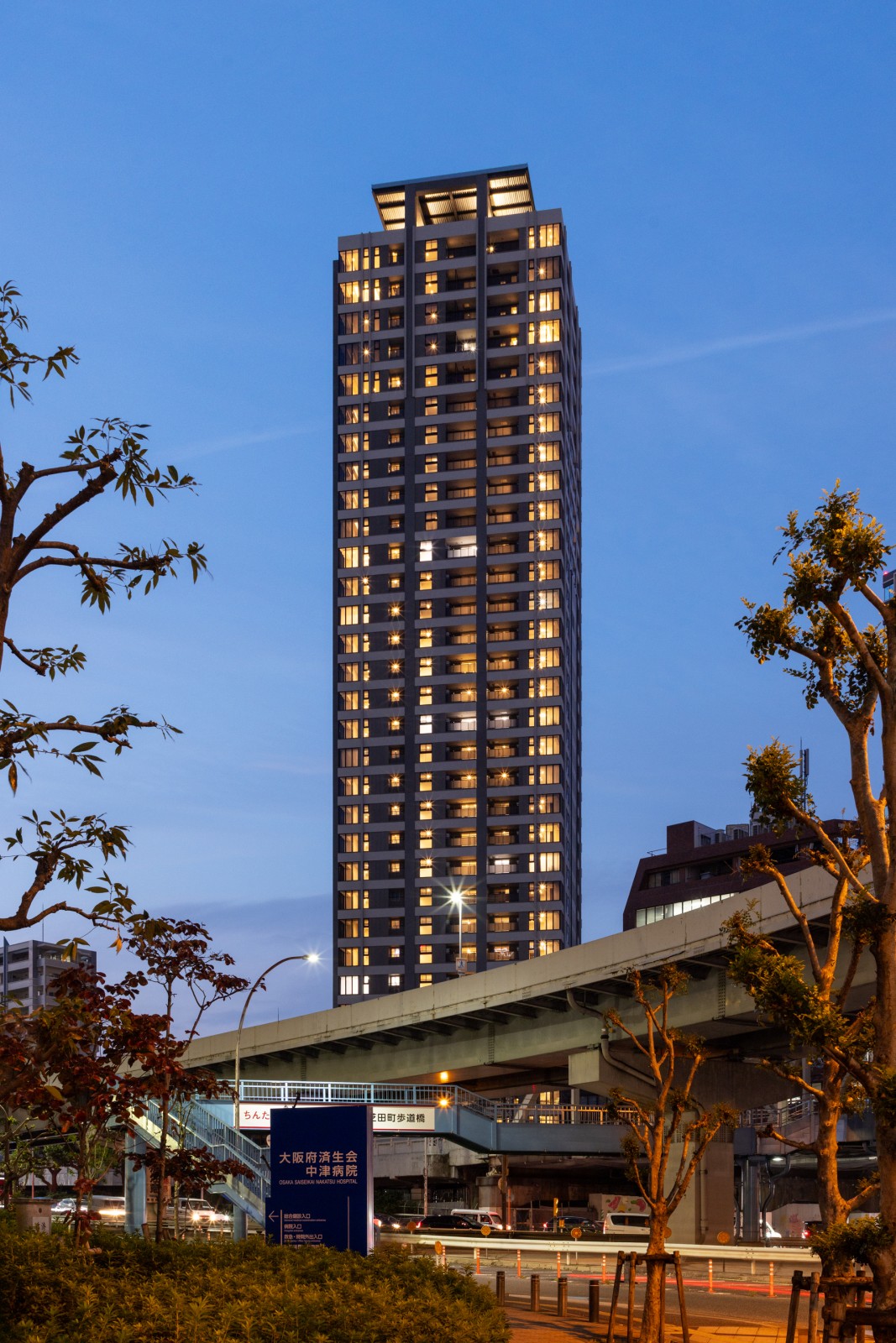 ザ・パークハウス 大阪梅田タワーの建築写真 3