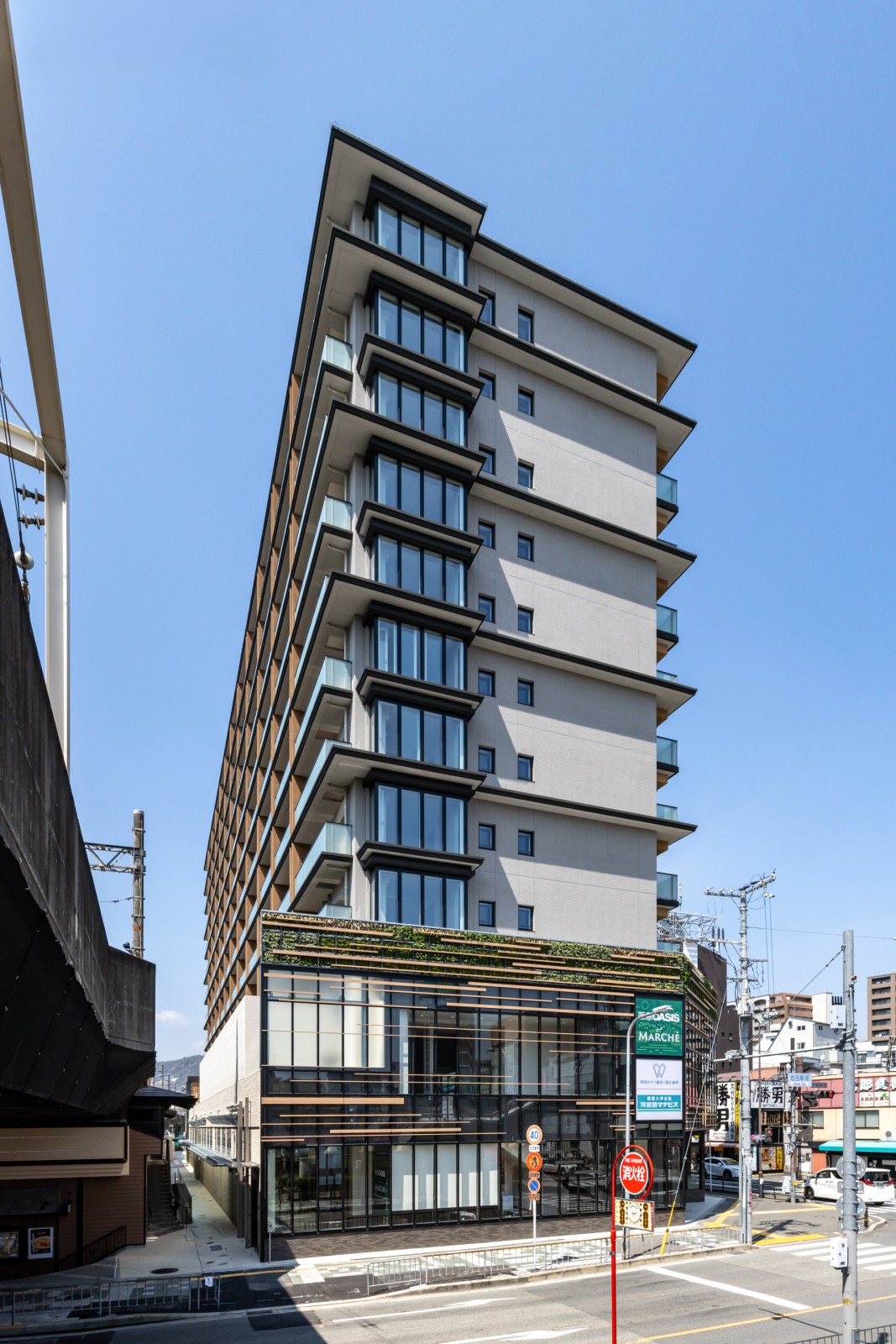 ジオ池田グランプレイスの建築写真 3